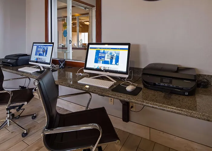 Western Airport Hotel 3*