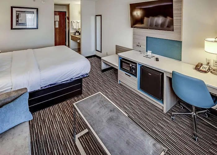 Western Airport Hotel 3*