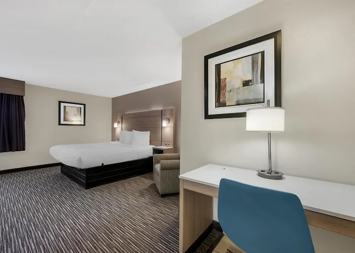 Hotel Western Airport