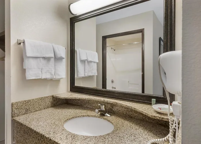 Western Airport 3* Columbus